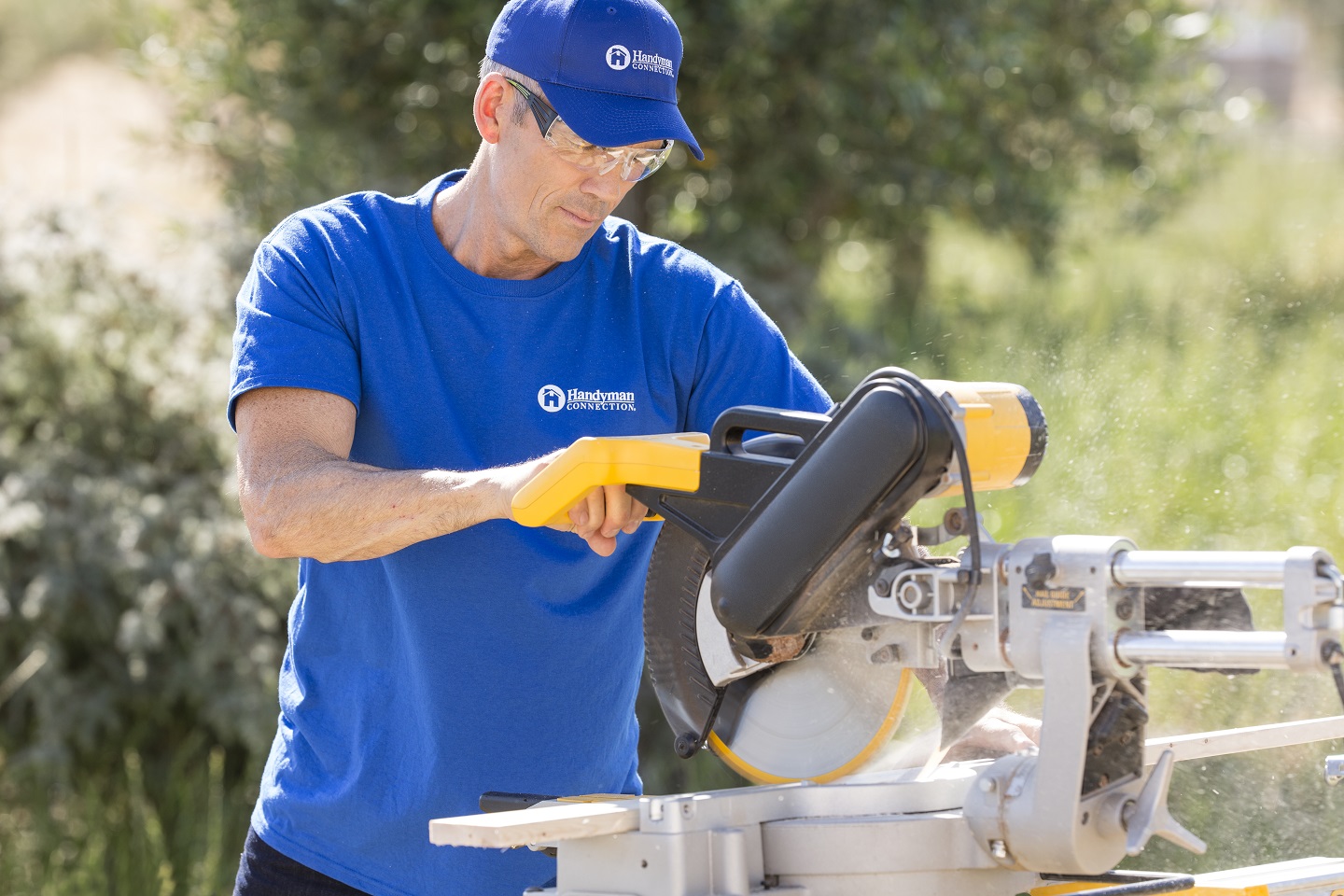 Finishing Carpenter Handyman Connection of McKinney, TX